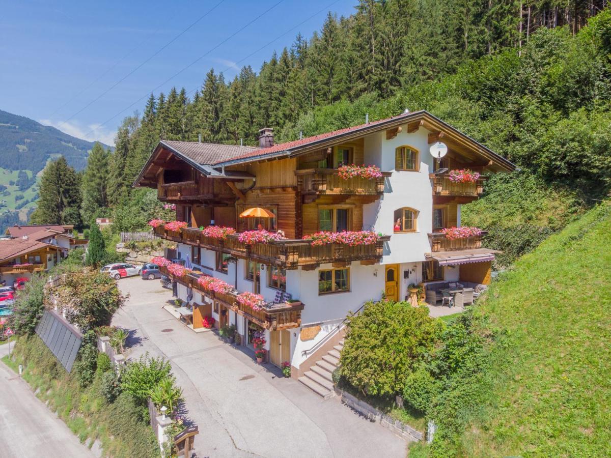 Apartment Alpin By Interhome Hainzenberg Exterior photo